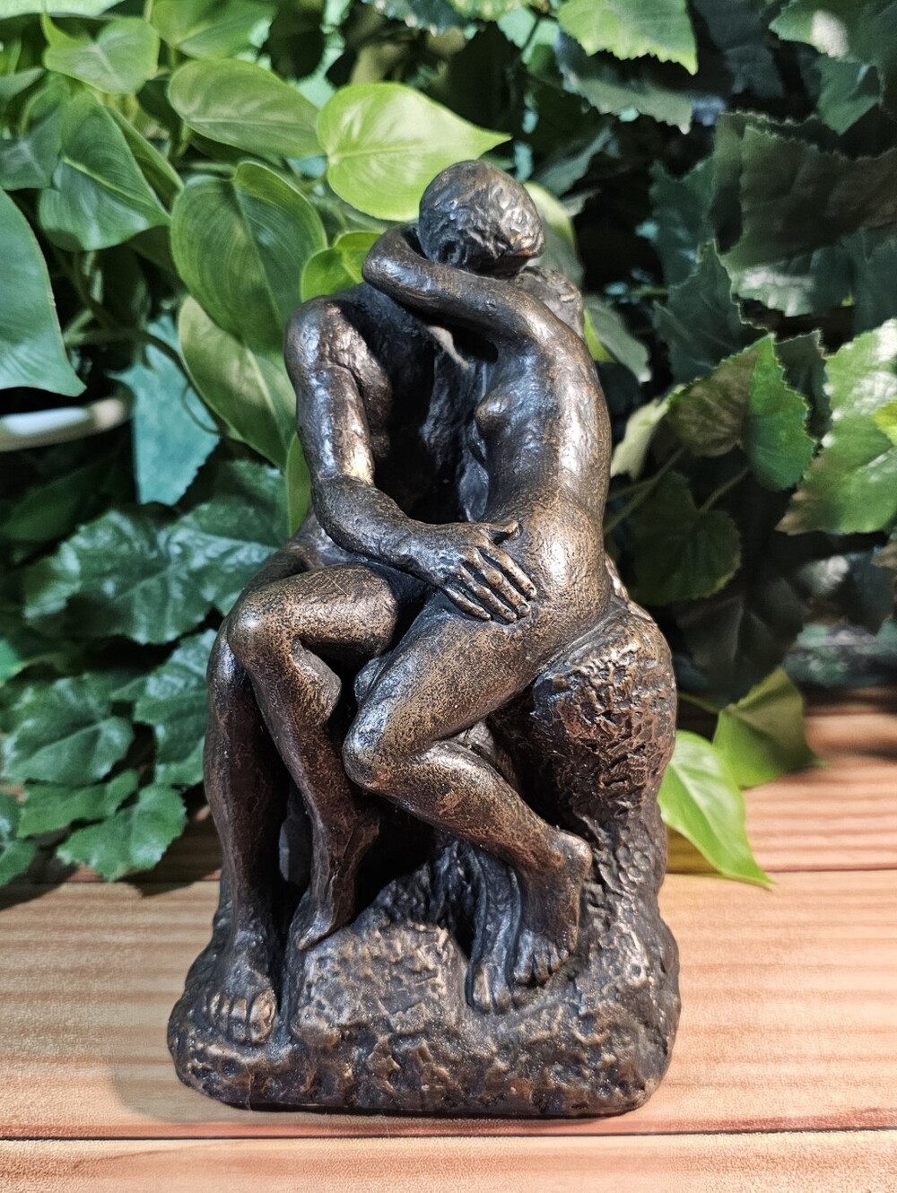 Rodins 'The Kiss' nude couple figurine Vintage Austin Production Sculpture